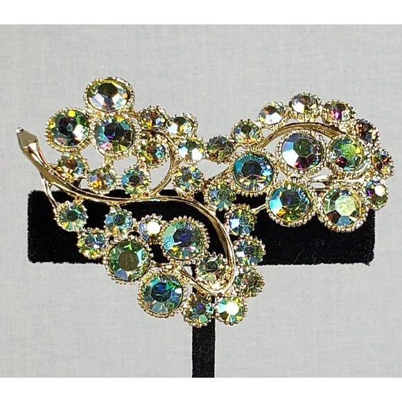 Vintage 1950's Aurora Borealis Iridescent Blues, Greens, Purples Crystal Brooch - Picture 8 of 16